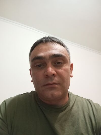  ,   Levon, 39 ,   ,   , c , 