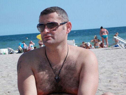  ,   Gio, 48 ,   