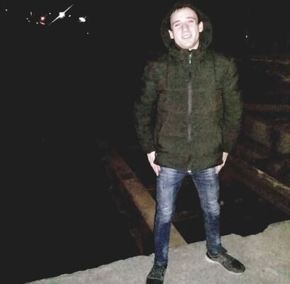  ,   Nikolas, 33 ,   