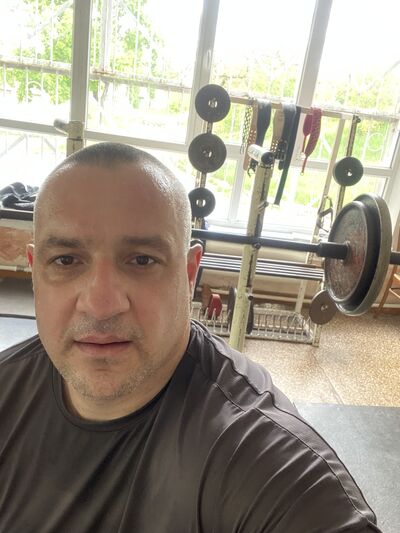  ,   Vladimir, 44 ,  