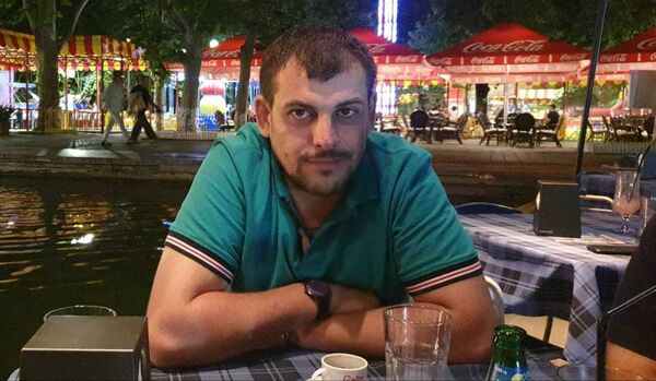  ,   Pyotr, 44 ,   ,   , c 
