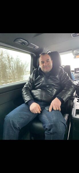  ,   Armen, 46 ,   ,   