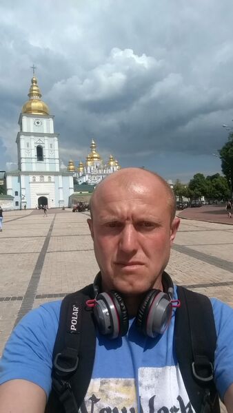  ,   Vova, 40 ,   