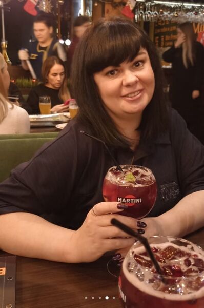  ,   Marina, 39 ,   ,   