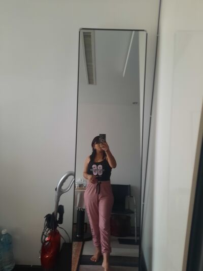  -,   Nina, 41 ,   ,   