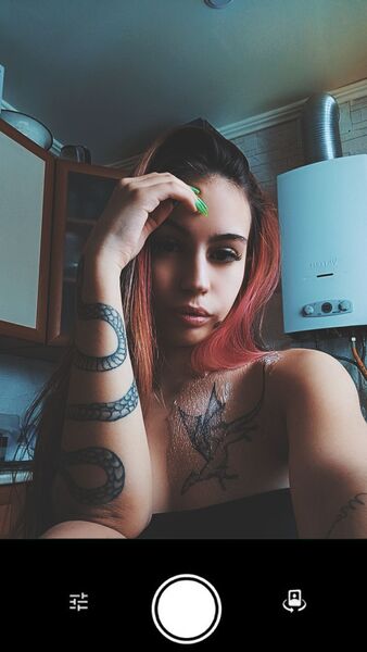  ,   Adelina, 19 ,   ,   