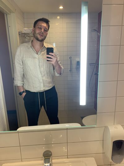  ,   Antony, 37 ,   ,   