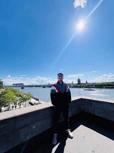  Leverkusen,   , 32 ,   ,   