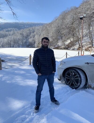  ,   Taron, 39 ,     