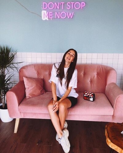  ,   Alexandra, 25 ,   ,   , c 