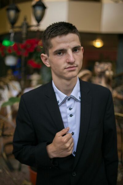  Kearny,   Vova, 25 ,   ,   , c 
