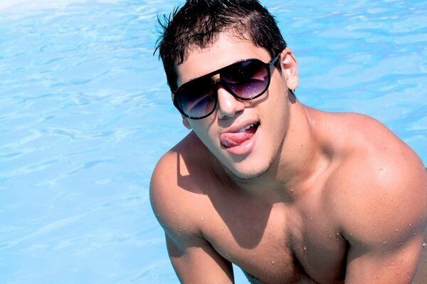  54318291  Nike, 35 ,    