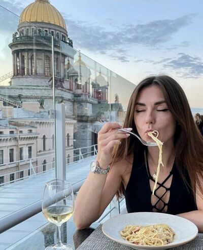  ,   Katrin, 31 ,  
