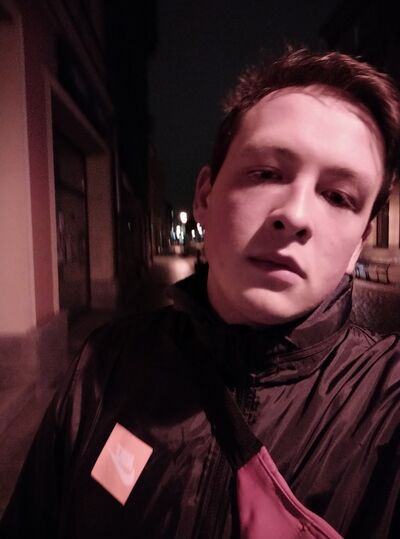  ,   Artur, 27 ,   ,   , c 