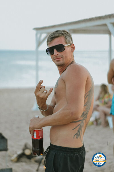  --,   Anton, 37 ,   