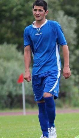  ,   Nikoloz, 32 ,   