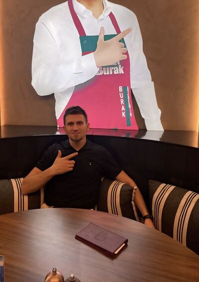  Praha,   Serhiy, 38 ,   ,   