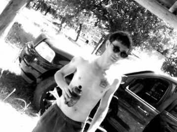  ,   Artur, 35 ,   ,   , c 