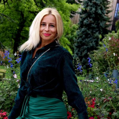  Villeurbanne,   Liudmila, 46 ,   ,   , c 