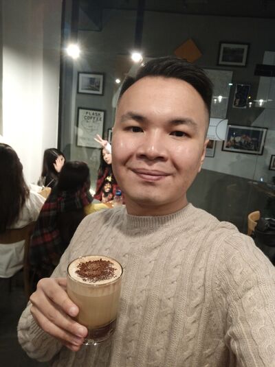  ,   Yerzhan, 32 ,   ,   , c 
