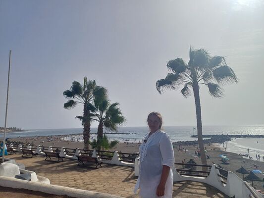  Hambuhren,   Tetiana, 44 ,   ,   , c 