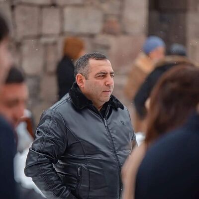  ,   Artyom, 43 ,   ,   