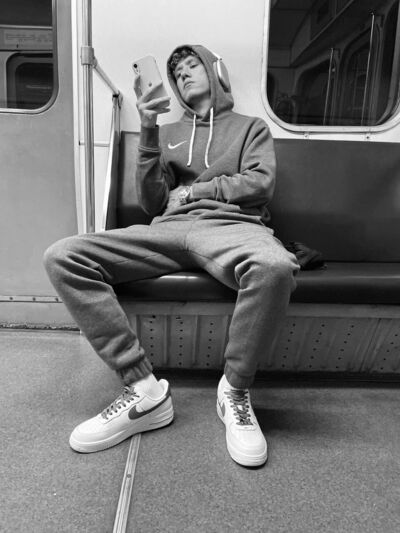  ,   Alexander, 25 ,   ,   