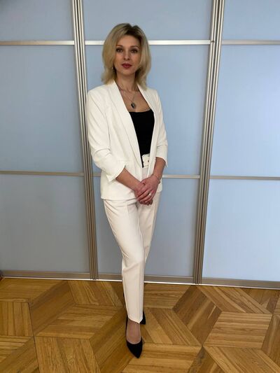  ,   Yuliya, 37 ,  