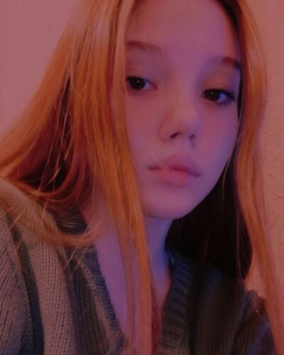  ,   Lilia, 22 ,   