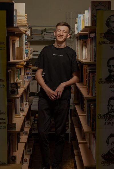  --,   , 19 ,   ,   