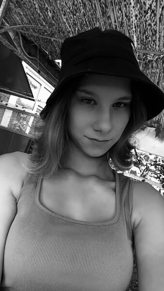  ,   Oksana, 20 ,   ,   