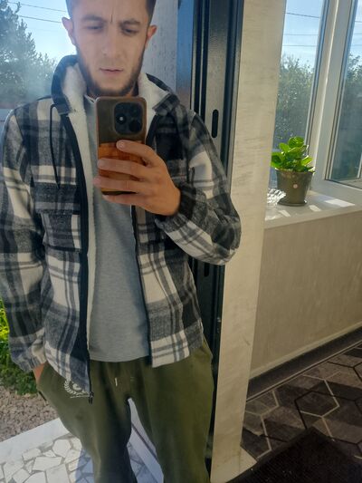  ,   Buned, 33 ,   ,   