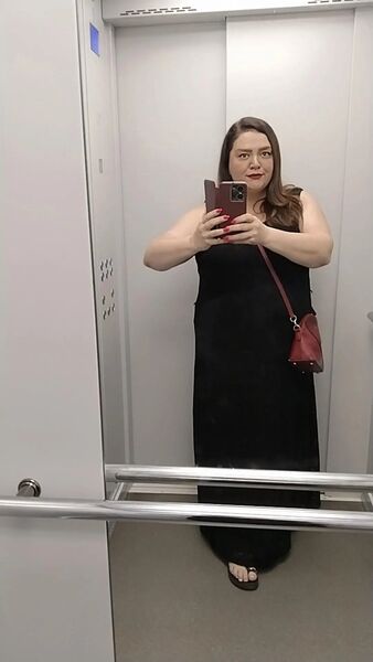  ,   Woman, 44 ,     , c 