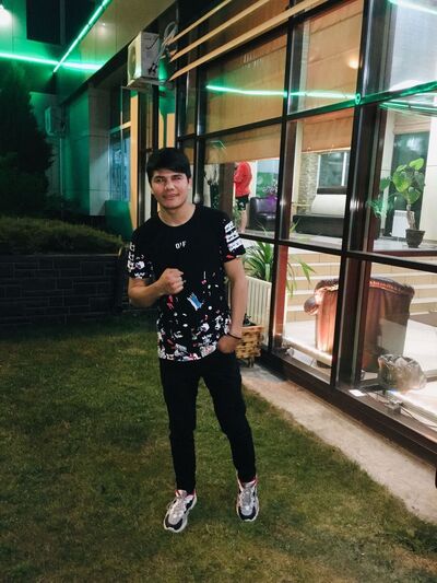  ,   Ghanijon, 24 ,   