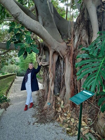  Antibes,   Valentina, 54 ,  