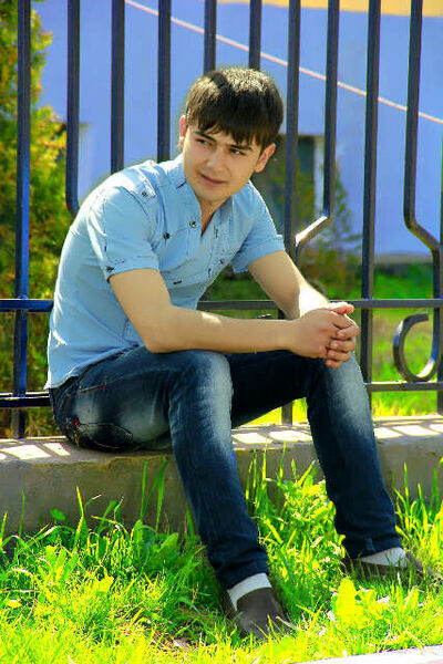  ,   Amir, 34 ,   