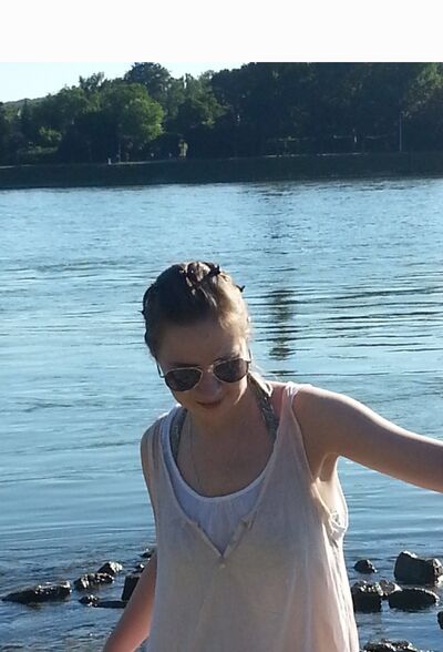 ,   Lia, 36 ,   