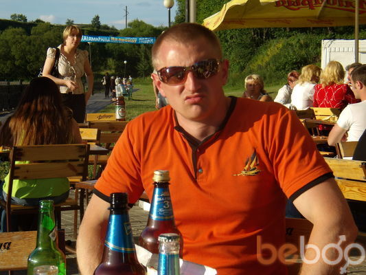  ,   Alexx, 40 ,   