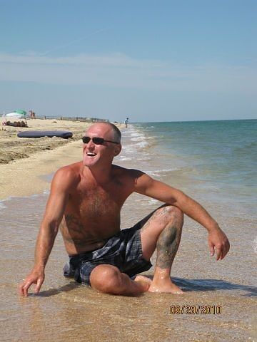  9320991  Ramaz, 55 ,    