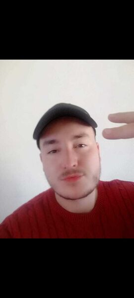  ,   Albert, 39 ,   ,   