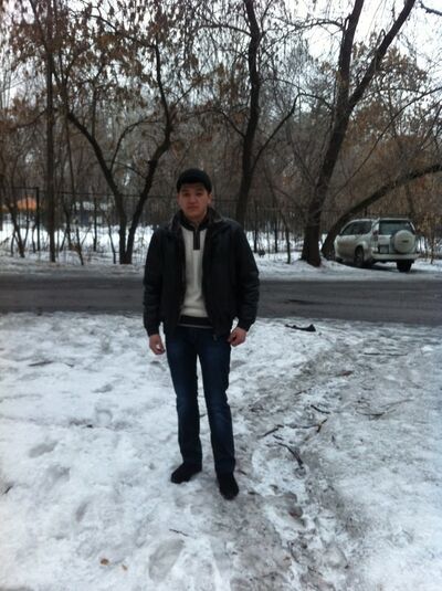  ,   Asylzhan, 30 ,   