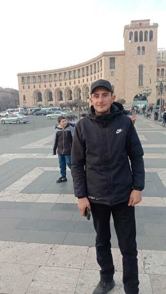  ,   Hayk, 25 ,   ,   