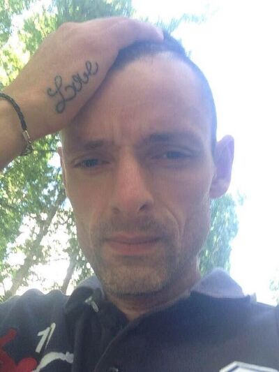  ,   Pavel, 42 ,   c 