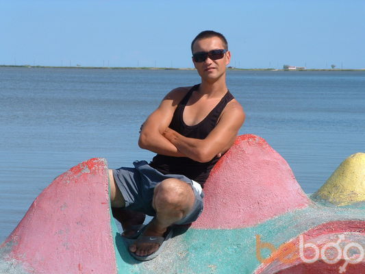  ,   Artiom, 35 ,  