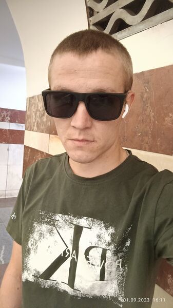  ,   Denis, 29 ,   ,   