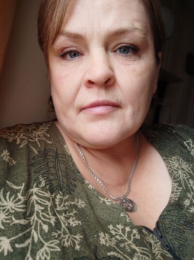  ,   Alexandra, 49 ,   , 