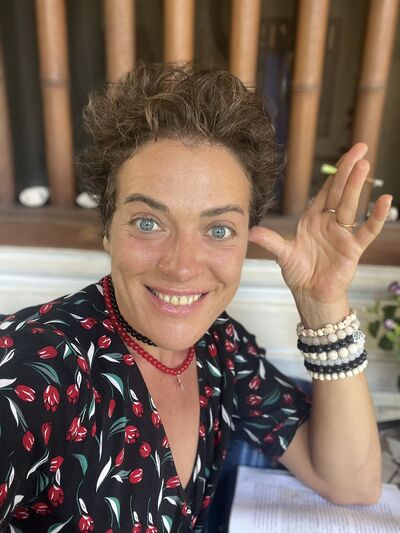  Kuta,   , 42 ,     , c 
