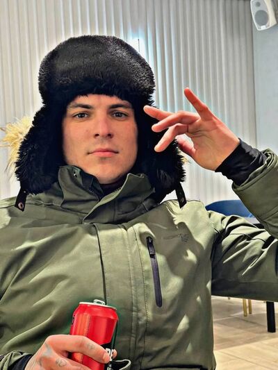  ,   Eduard, 24 ,   ,   