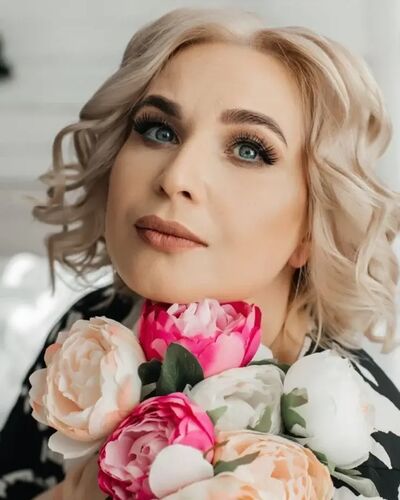  ,   Elena, 46 ,   ,   , c , 