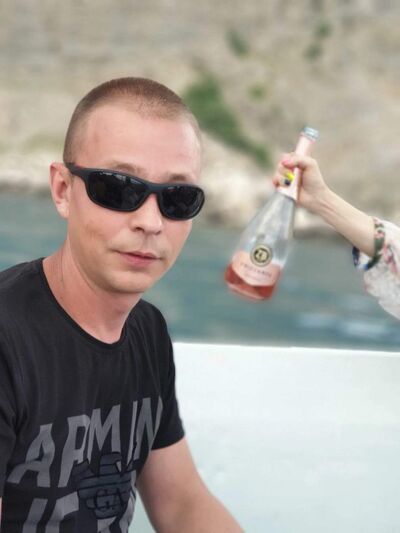  ,   Alexander, 42 ,   ,   , c , 